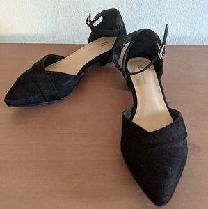 Black Ankle Strap, Pointed-toe Block-Heeled Flats